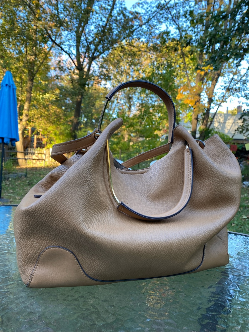 Elegant Tan Leather Tote Bag - Versatile Women's Handbag